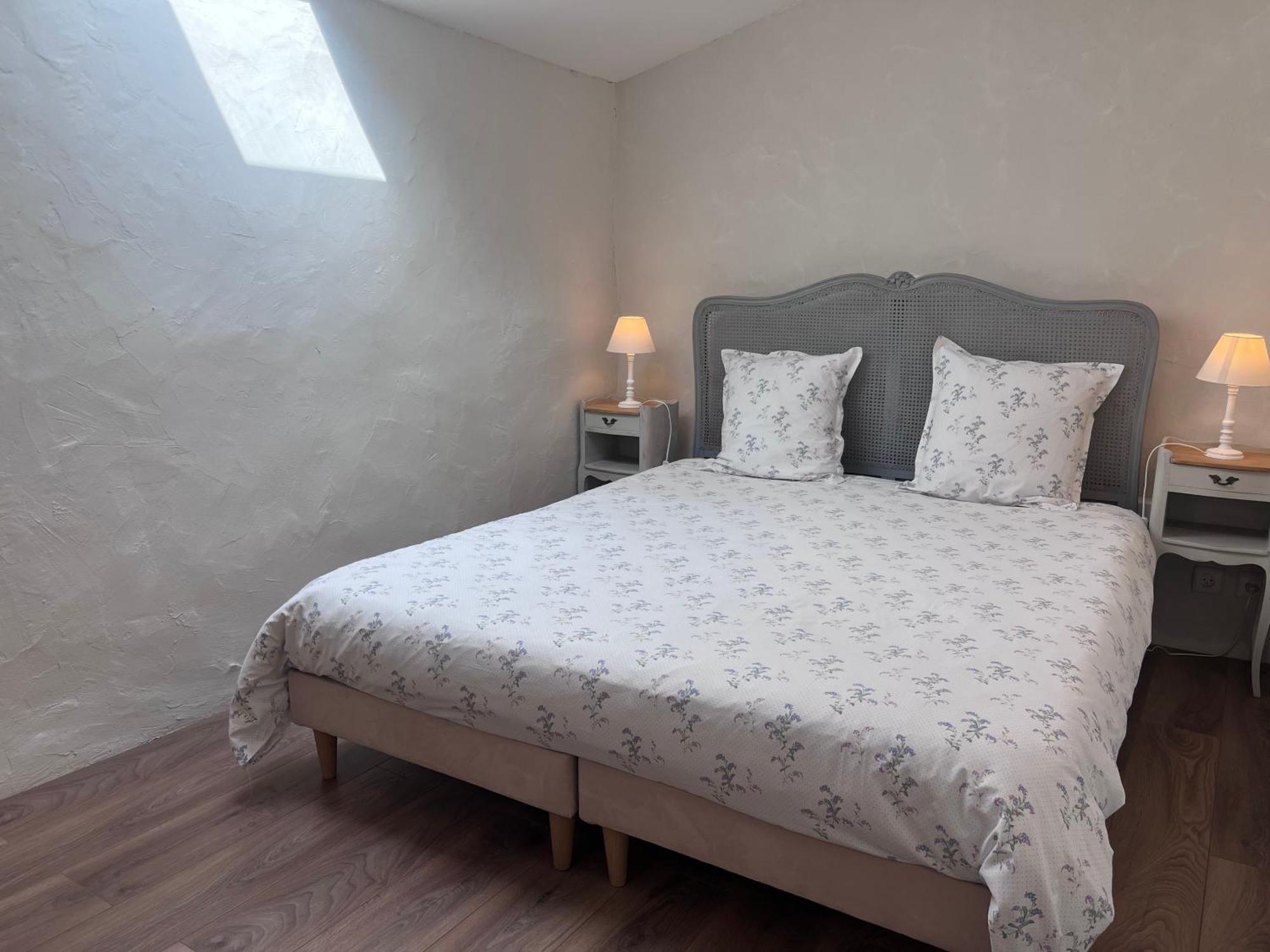 Mas Picagnol Apartment Oms Ngoại thất bức ảnh